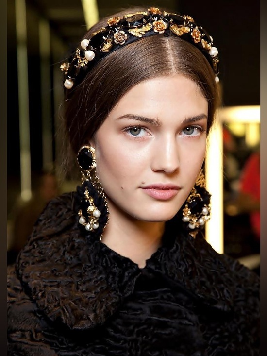 Dolce & Gabbana Accessories - DOLCE & GABBANA Pearl Rose Embellished Headband